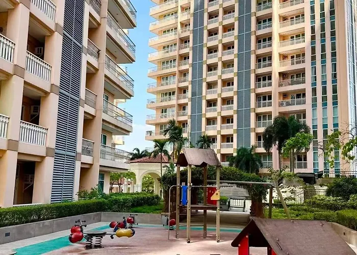 Venice Luxe Twin Bed , Kitchen, Sauna, Pool, For 3 Guests Only Apartment Manila