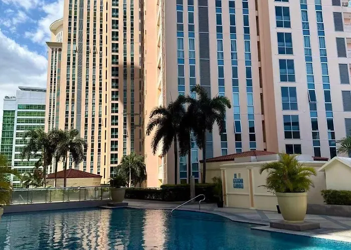 Venice Luxe Twin Bed , Kitchen, Sauna, Pool, For 3 Guests Only