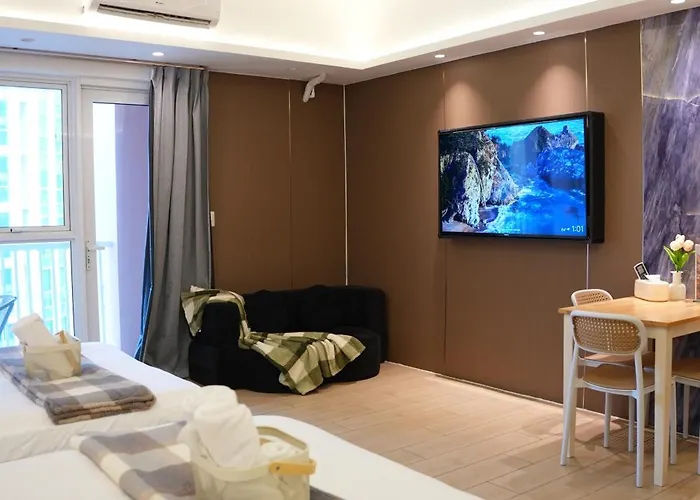 Venice Luxe Twin Bed , Kitchen, Sauna, Pool, For 3 Guests Only 公寓