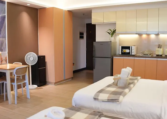 Venice Luxe Twin Bed , Kitchen, Sauna, Pool, For 3 Guests Only Manila